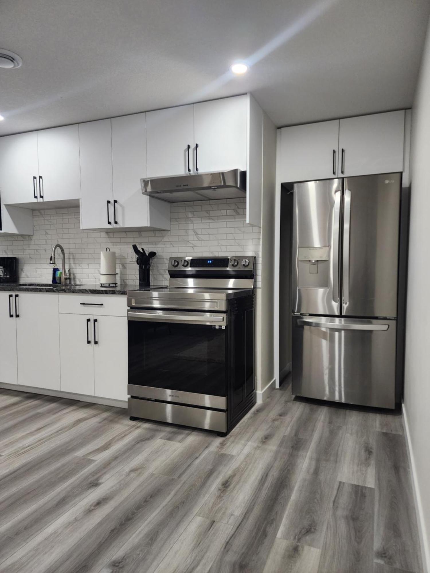 Trendy 2-Bed Oasis Awaits! Apartment YYC Екстериор снимка